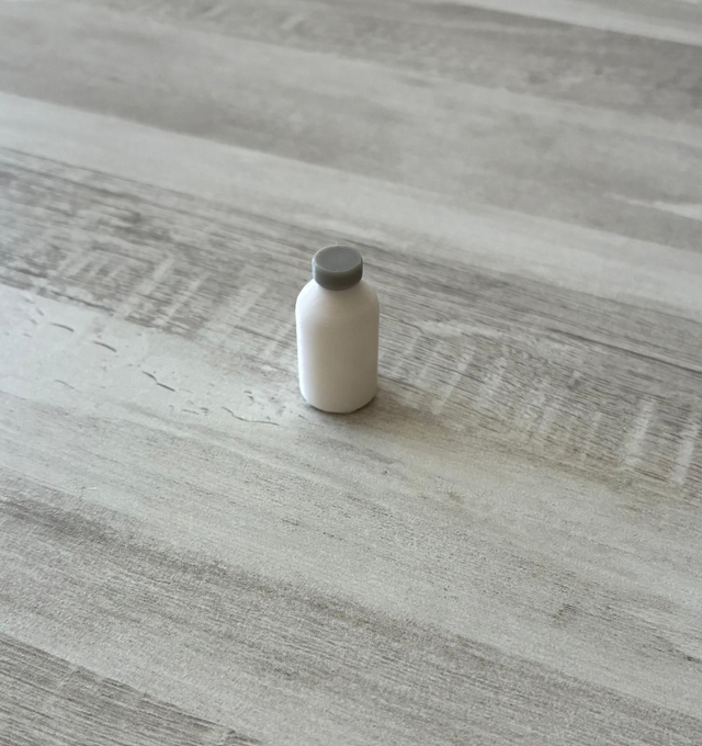 botella de leche mini